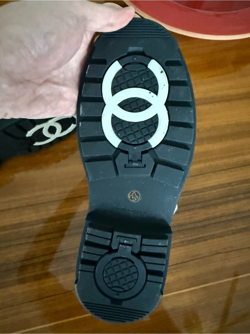 CHANEL White and Black Quilted Lace-Up Snow Boots - Picture 7 of 15